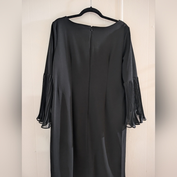 Shelby & Palmer Black Sheath Dress with Bell Sleeves - Picture 6 of 8